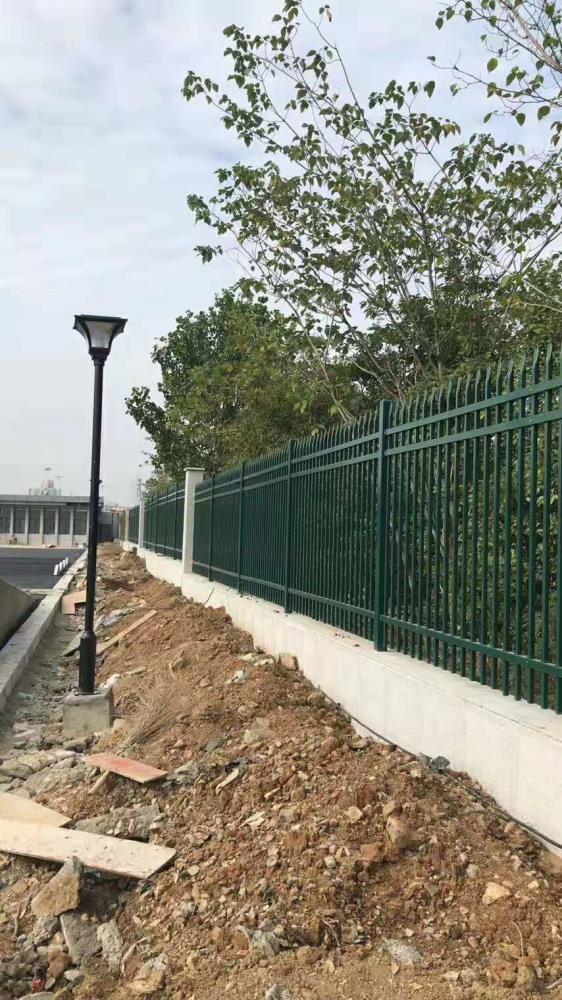 涟水围墙护栏  涟水镀锌护栏 厂家定制 省钱省心