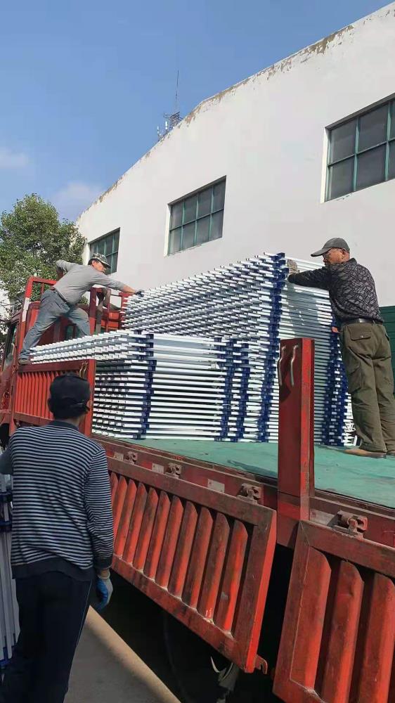 扬州镀锌栅栏  扬州新型栅栏安装 这款大气简单